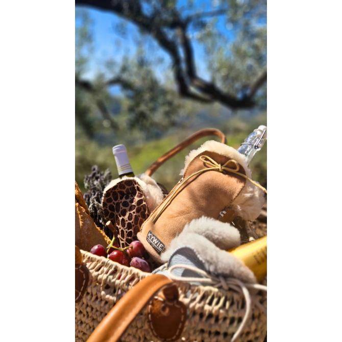 KYWIE vīna dzesētājs no aitādas, Champagne camel suede