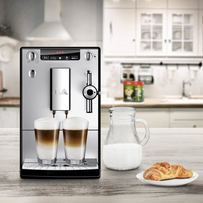 MELITTA SOLO&PERFECT MILK kafijas automāts, sudraba