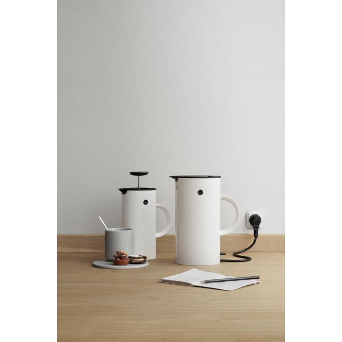 STELTON EM77 elektriskā tējkanna 1.5L, balta